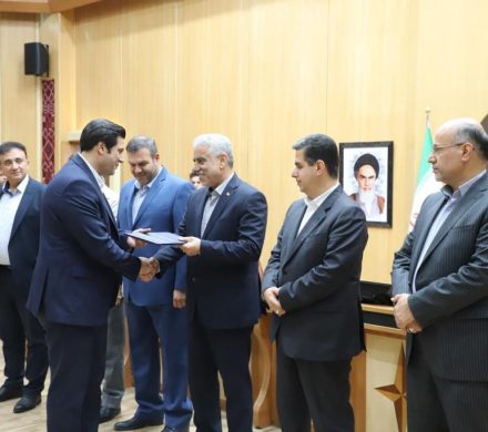 شهردار لاهیجان ، شهردار برتر گیلان شد!
