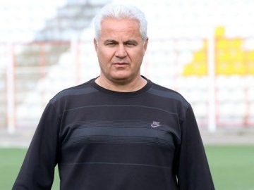 فرشاد پیوس سرمربی سپیدرود شد!