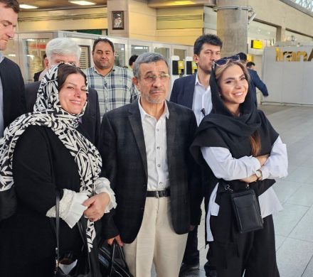 محمود احمدی نژاد از فرودگاه بازگردانده شد!