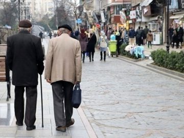 گیلان پیرترین استان کشور است!
