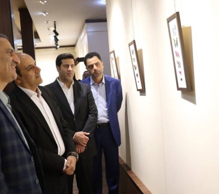 برپایی نمایشگاه «پروانه‌های بازیافتی رنگارنگ» در لاهیجان
