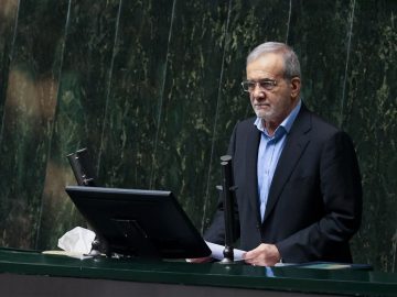 طرح سوال از پزشکیان در مجلس کلید خورد