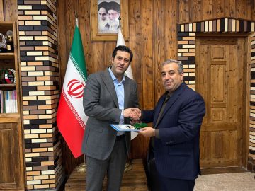  فرمانده سپاه قدس گیلان از شهردار لاهیجان تقدیر کرد