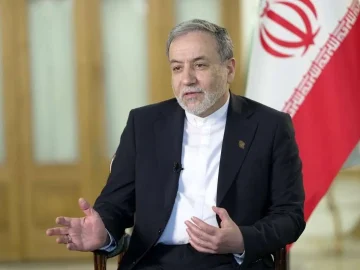 عراقچی: احتمال جنگ را نادیده نمی‌گیریم، ما آمادگی کامل داریم