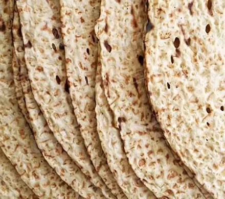 تداوم طرح توزیع نان رایگان در لاهیجان